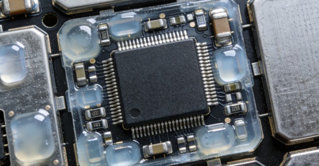 半导体封装材料